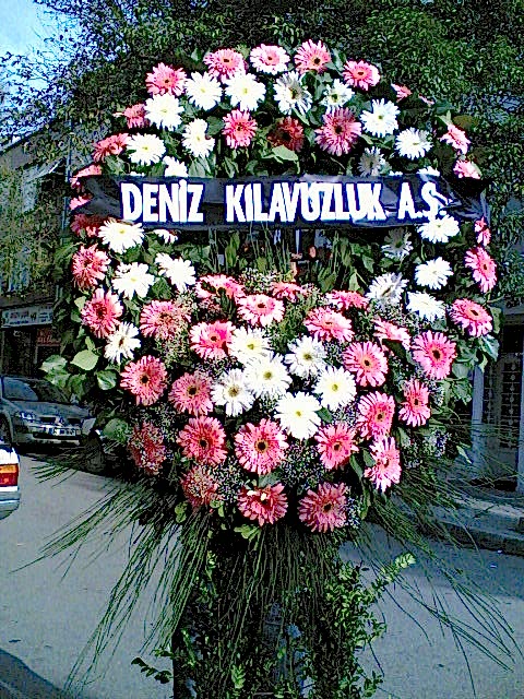 CENAZE ÇELENGİ